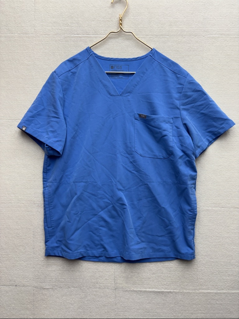 Figs | Men's Blue V-Neck Scrub Top large - Picture 1 of 2